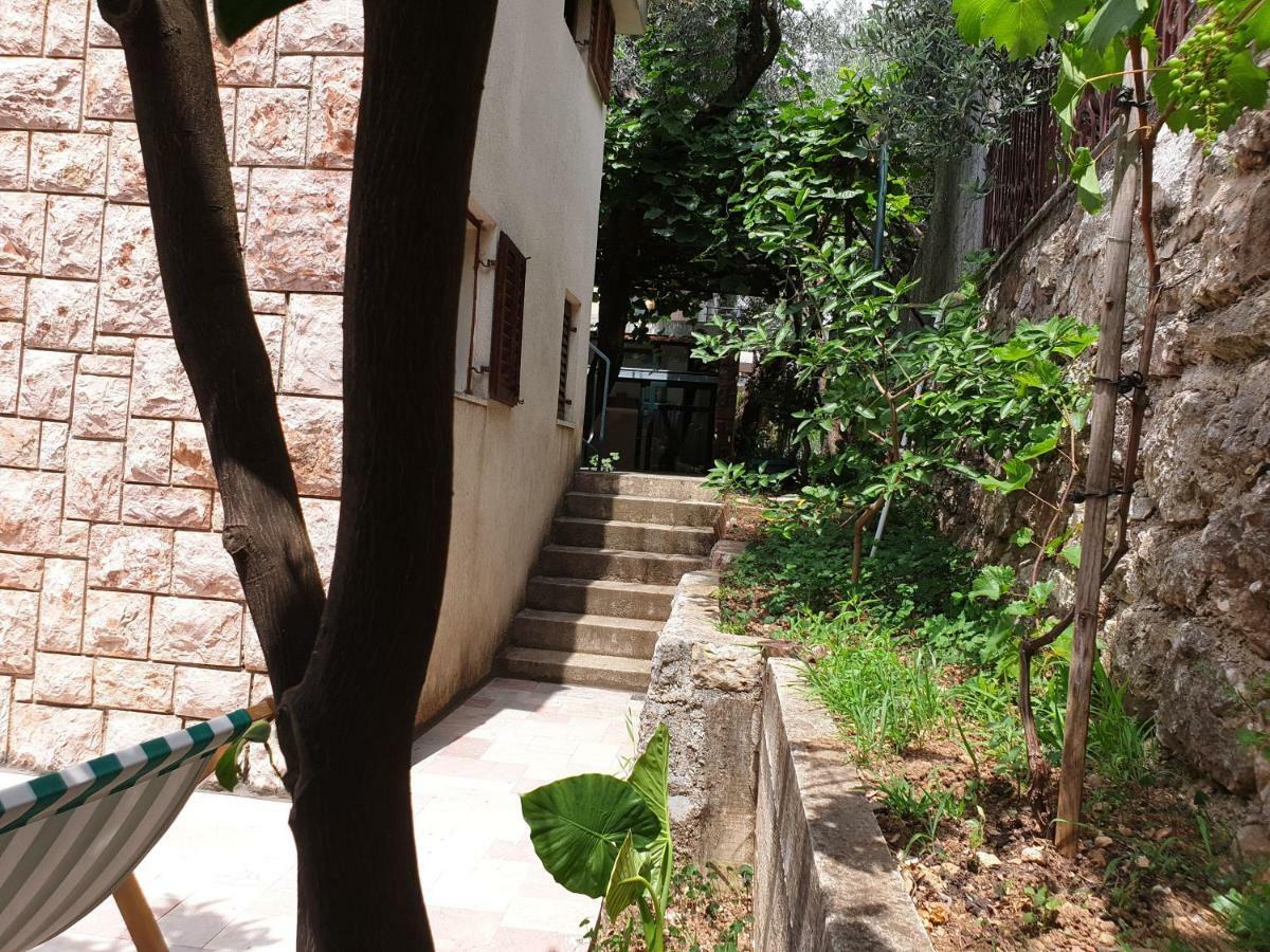 Zoro Apartments Sveti Stefan Exterior foto