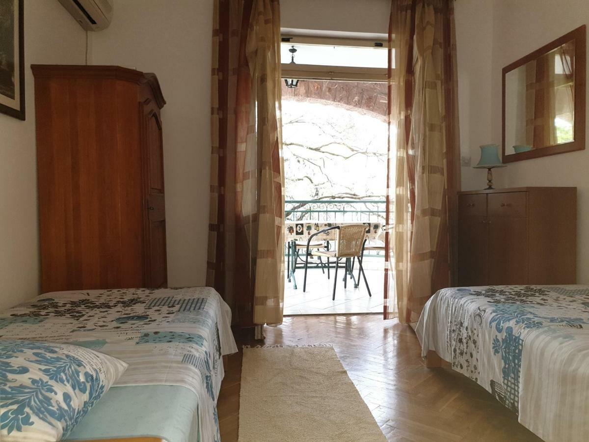 Zoro Apartments Sveti Stefan Exterior foto